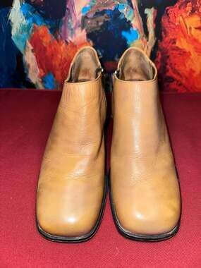 No.07 Damiani's Ankle Boots Size 6.5M Tan Leather Block Heel Side Zip